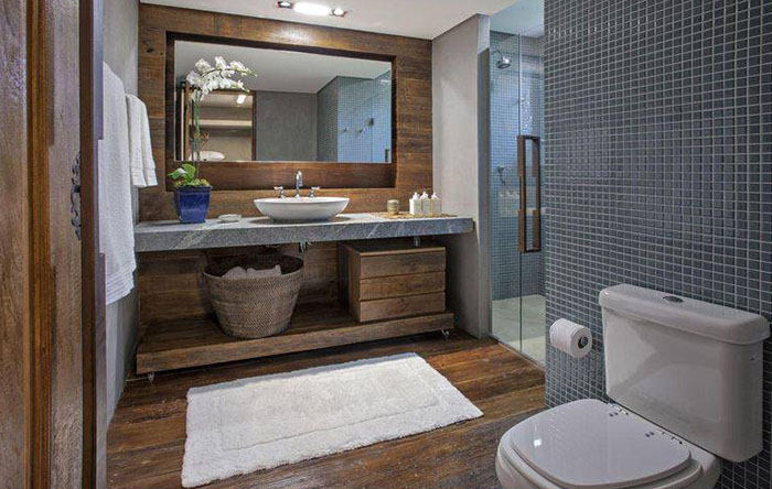 soluções de armazenamento para banheiros sem espaço