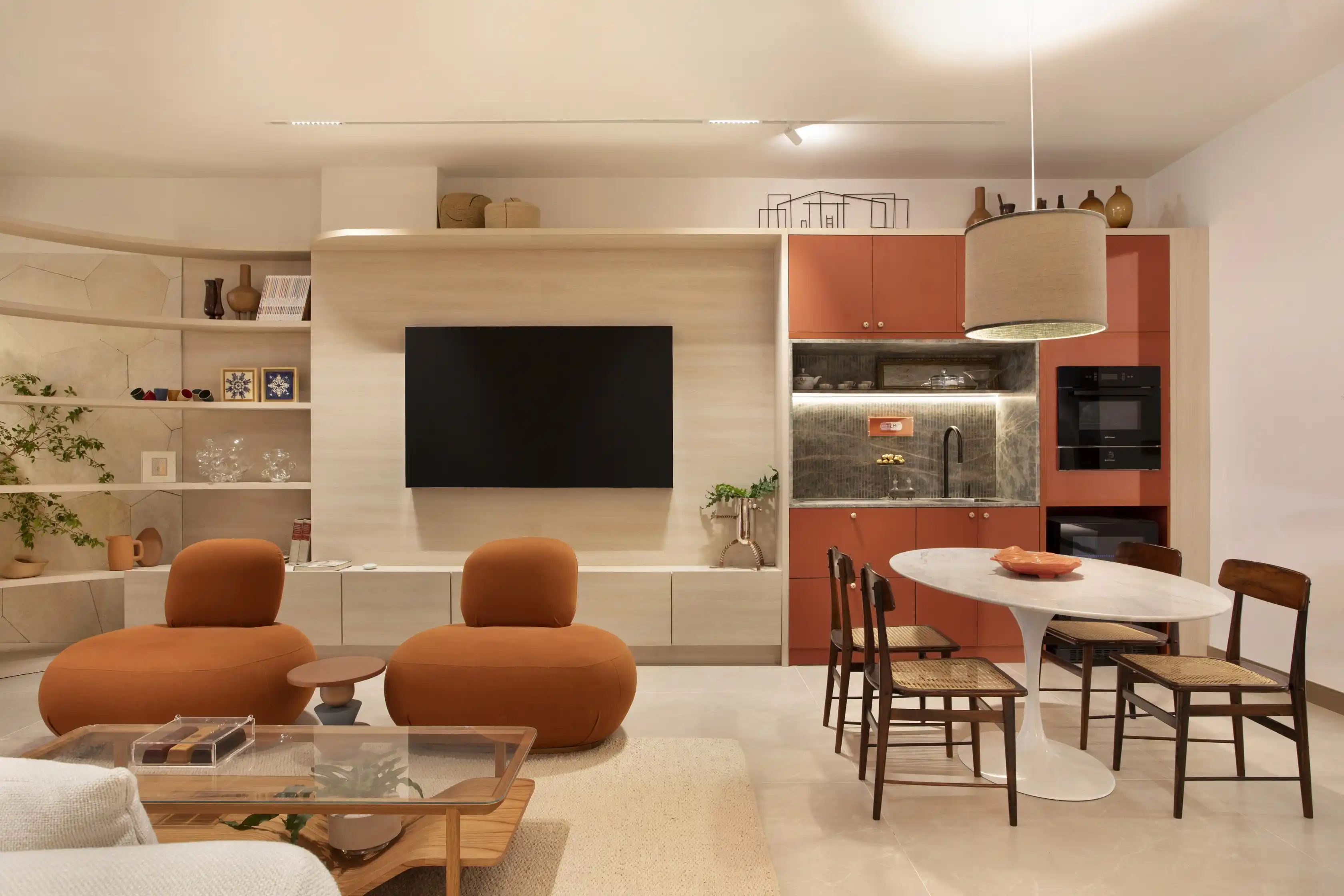 otimização de espaço em cozinha americana pequena