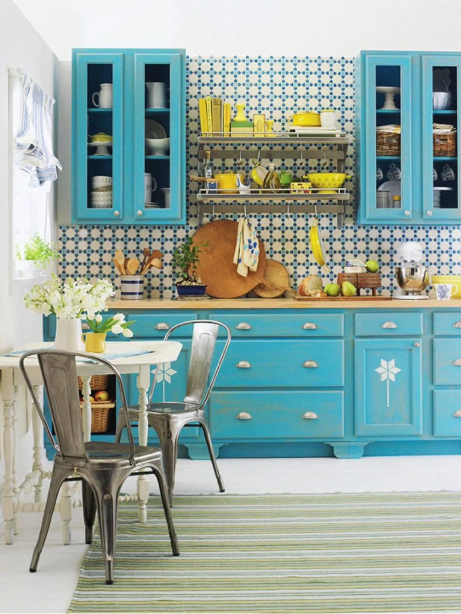 5 Paletas de Cores para Cozinhas Pequenas que Ampliam o Espaço