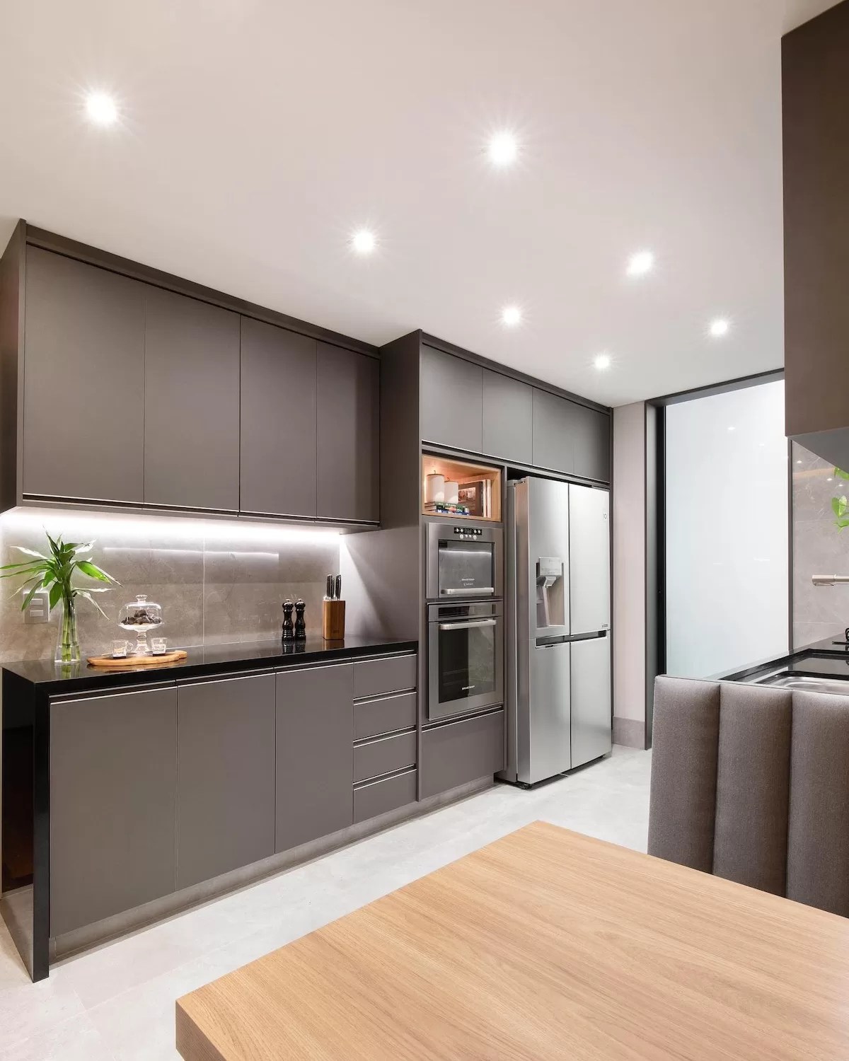 Como Organizar uma Cozinha Pequena com Estilo Moderno