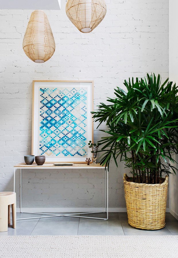 Guia Completo: Como Escolher Vasos e Suportes para Plantas de Escritório