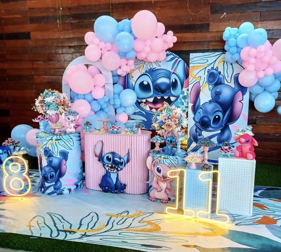 painel de balões festa stitch simples