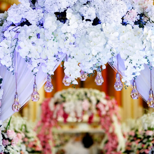 estilos de decoração de igreja para noivos