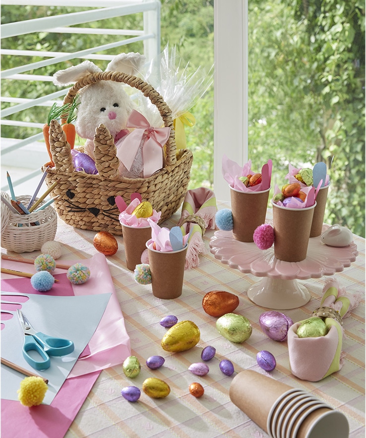 Como criar um centro de mesa de Páscoa elegante e econômico