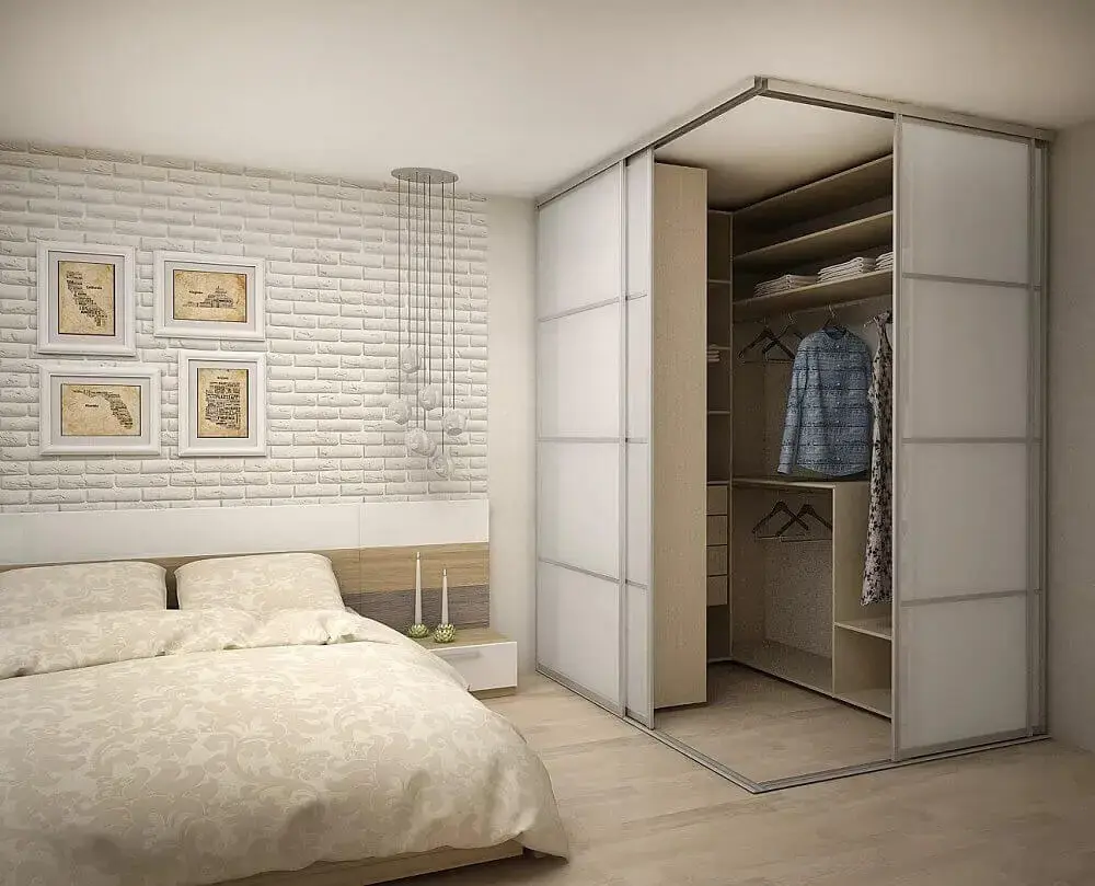 como decorar quarto de casal pequeno com closet