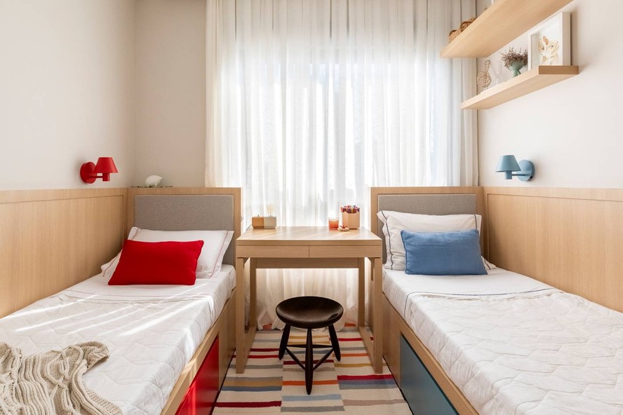 ideias decoração quarto pequeno solteiro