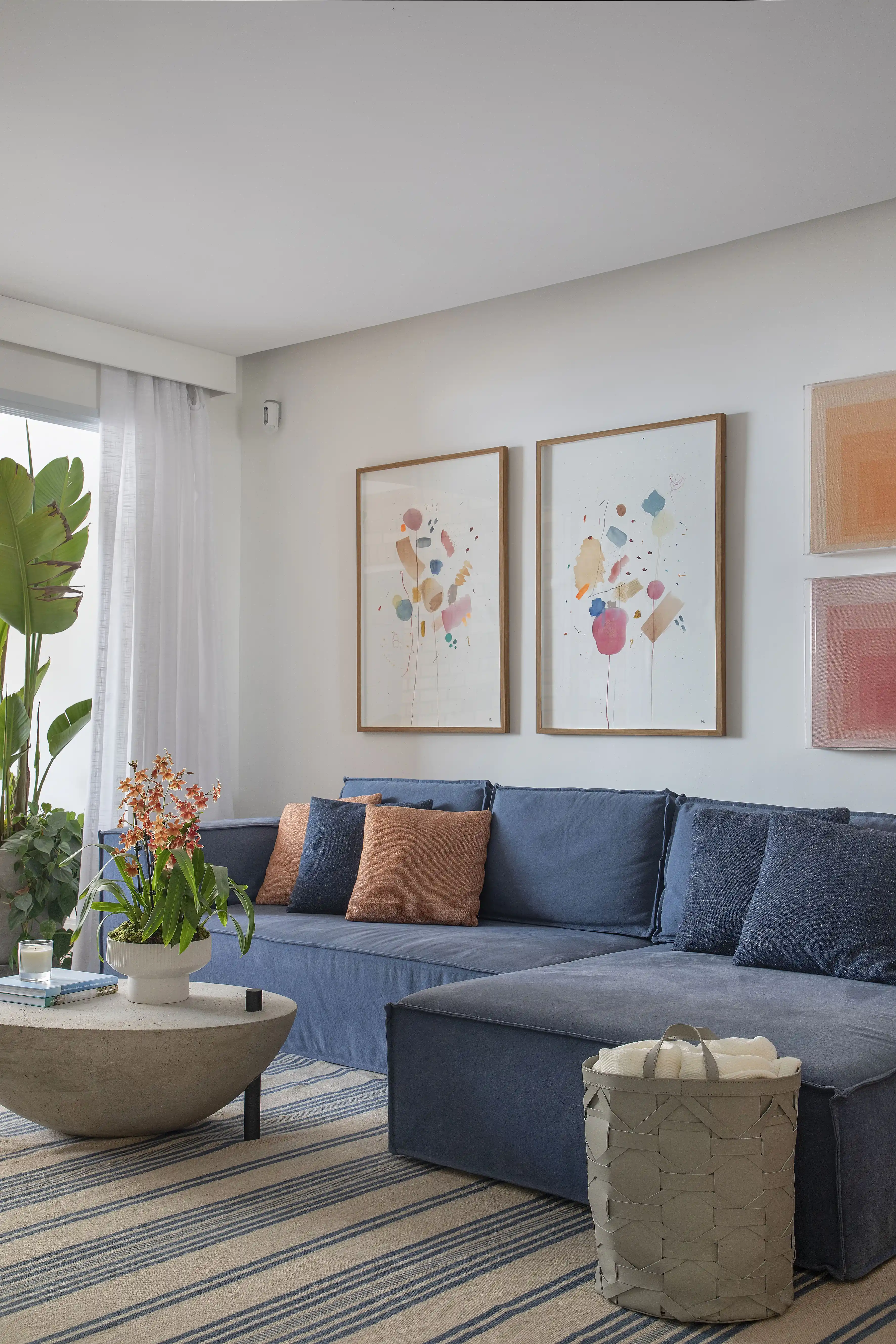 Como usar azul marinho na decoração da sala