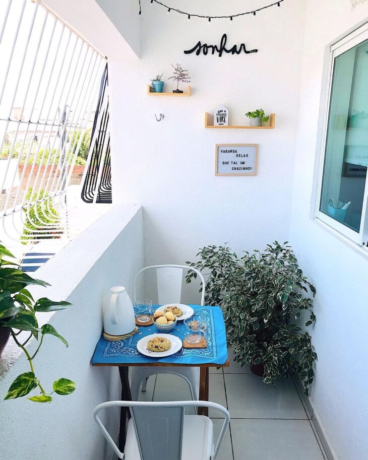 mobília funcional para varanda pequena