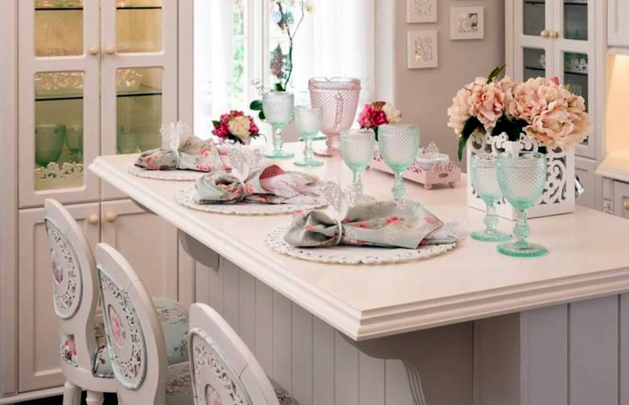 uso de cerâmica e ferro em decoração