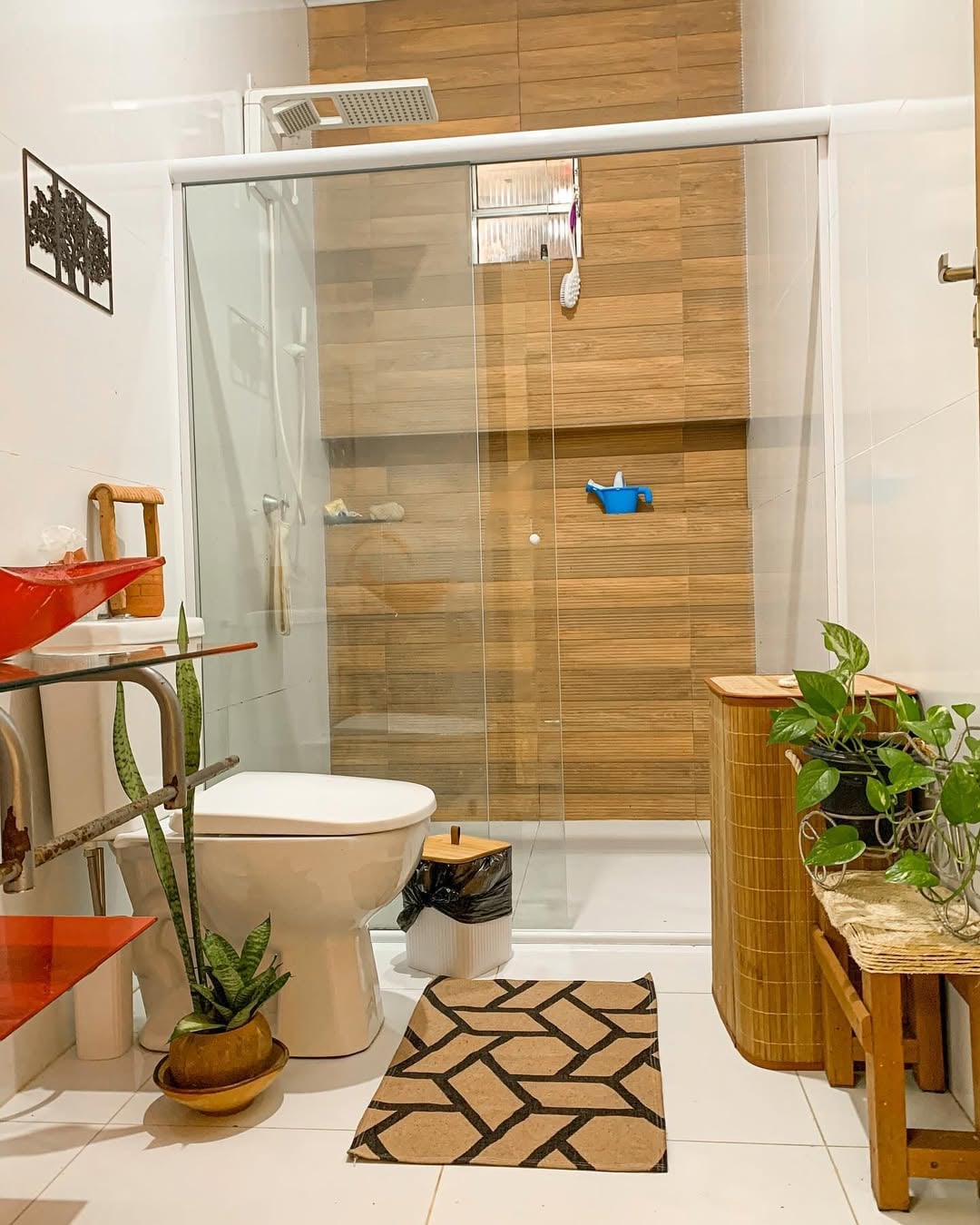 decorar banheiro grande simples sem gastar muito