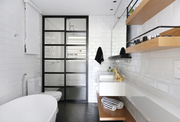 10 Acessórios Essenciais para Decorar seu Banheiro Gastando Pouco