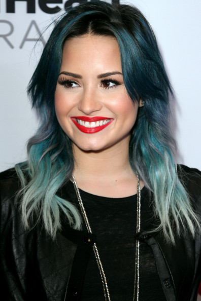 ideias cabelo colorido demi lovato tumblr