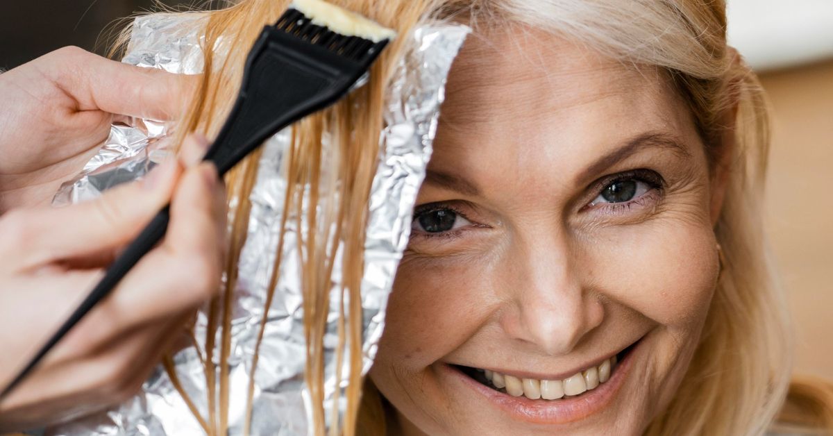 Pó Descolorante e Água Oxigenada: Como Escolher o Volume Certo para Seu Cabelo