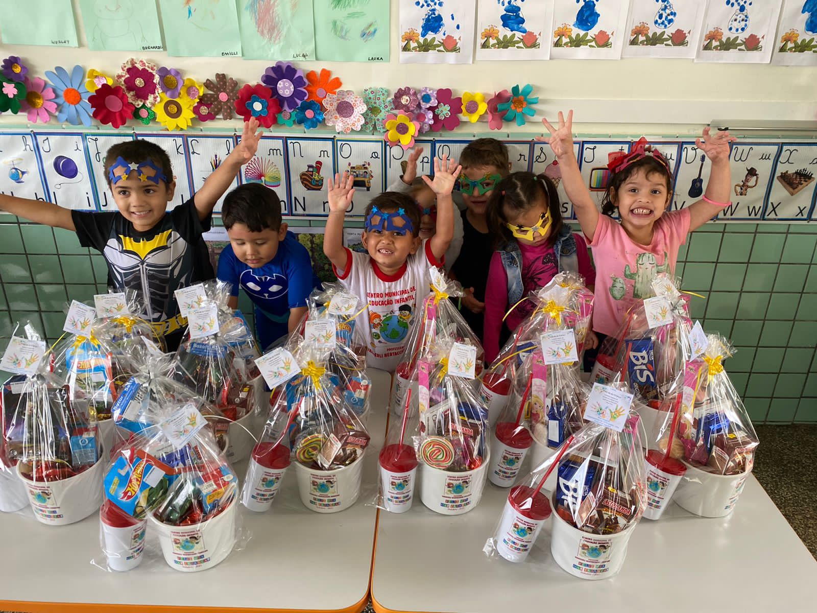 Como Organizar uma Caça ao Tesouro Inesquecível na Escola