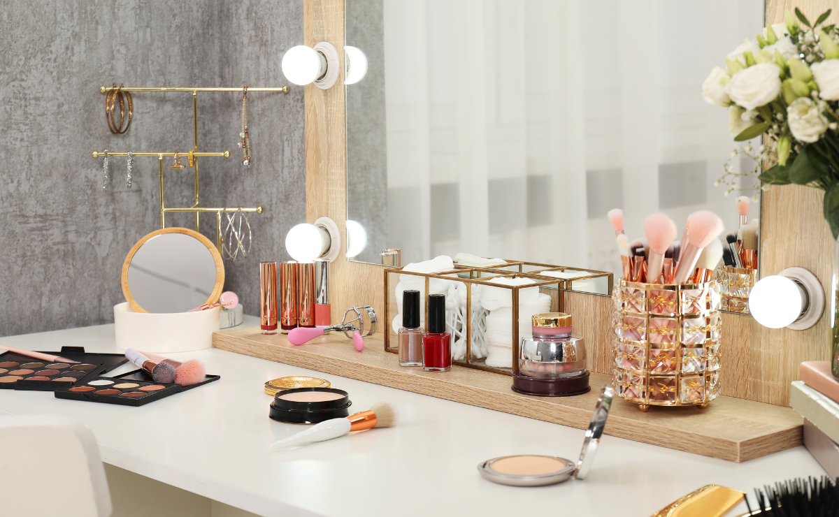 dicas infaliveis para organizar seus esmaltes e deixar seu salao impecavel