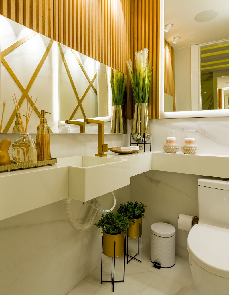 Soluções Criativas para Armazenamento em Banheiros Estreitos