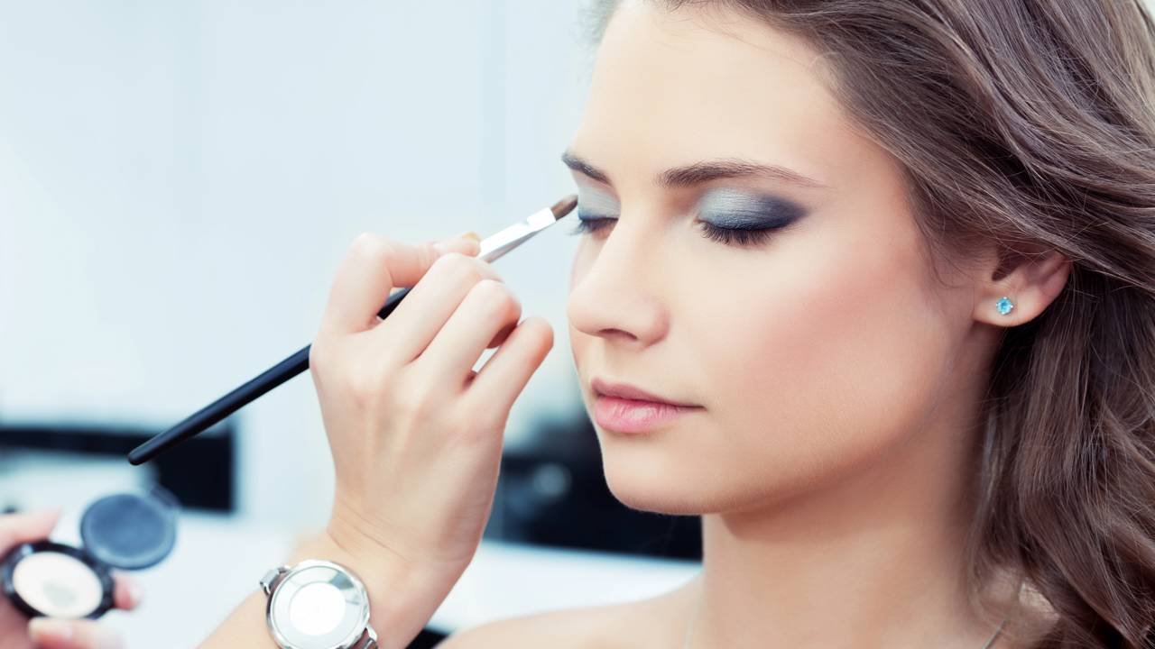 truques para maquiagem resistente ao suor