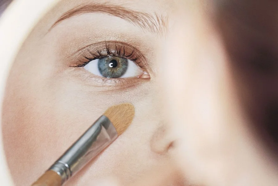 durabilidade da maquiagem dos olhos