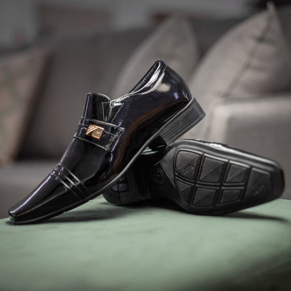 como envernizar madeira