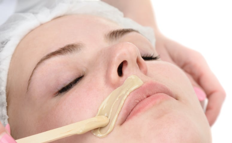 Cuidados Essenciais Pós-Epilação de Buço para Evitar Manchas e Irritações