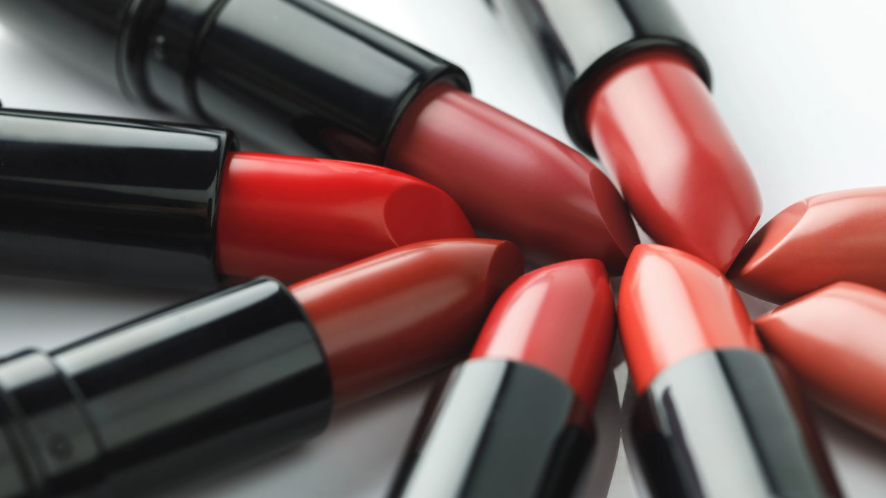 Tendências de batons vermelhos para 2025/2026