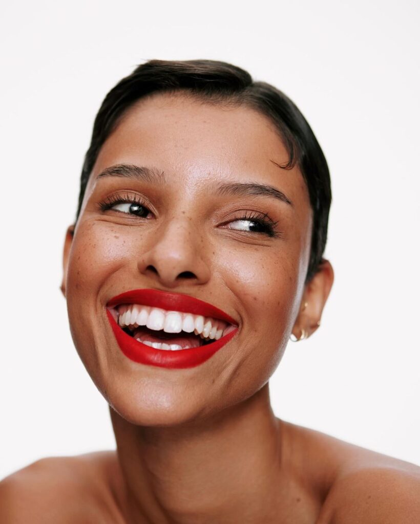 Tendências de batons vermelhos para 2025/2026