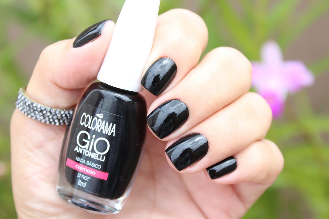 As melhores marcas de esmalte preto nacionais e importadas