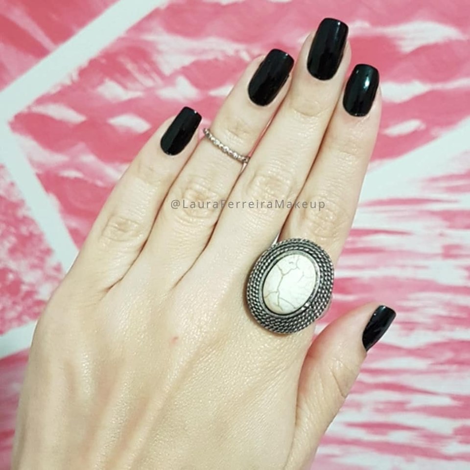 esmalte preto
