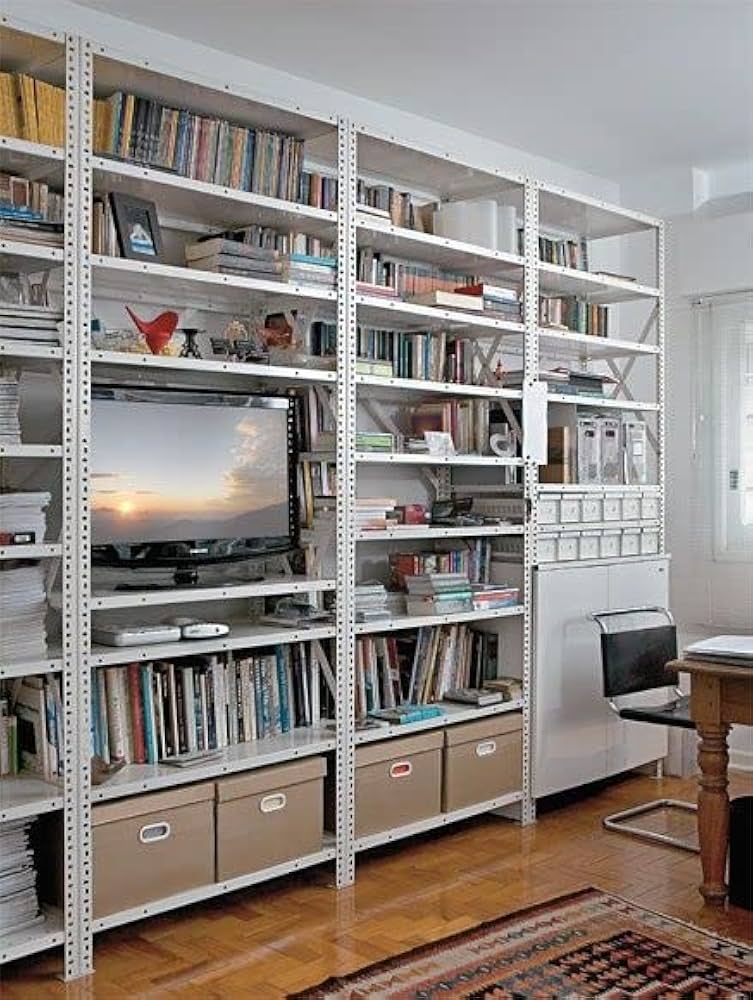 DIY: Transforme Sua Estante de Aço Antiga com Pintura e Customização