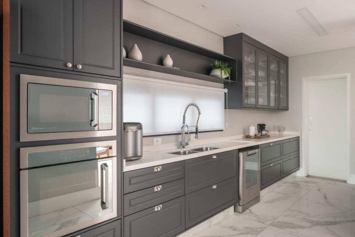 Cozinha industrial: elementos chave para um loft urbano