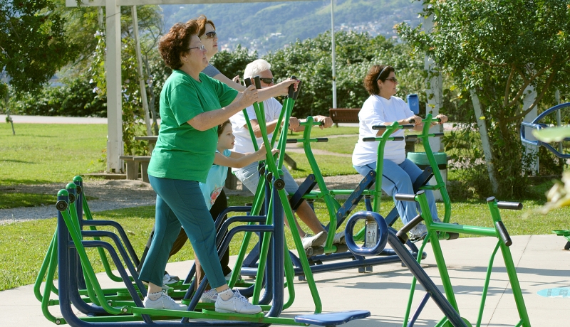 Benefícios da Vitamina D e Exercícios ao Sol