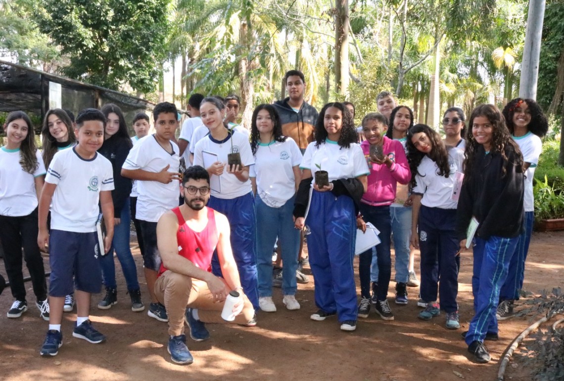 Guia Completo: Como Montar um Banco de Sementes Caseiro