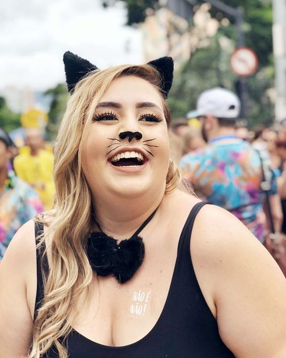 Como Transformar Roupas Velhas em Fantasias Incríveis para o Carnaval