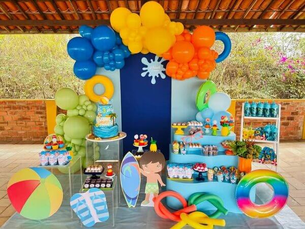 Receitas Refrescantes: Cardápio Ideal para sua Festa na Piscina