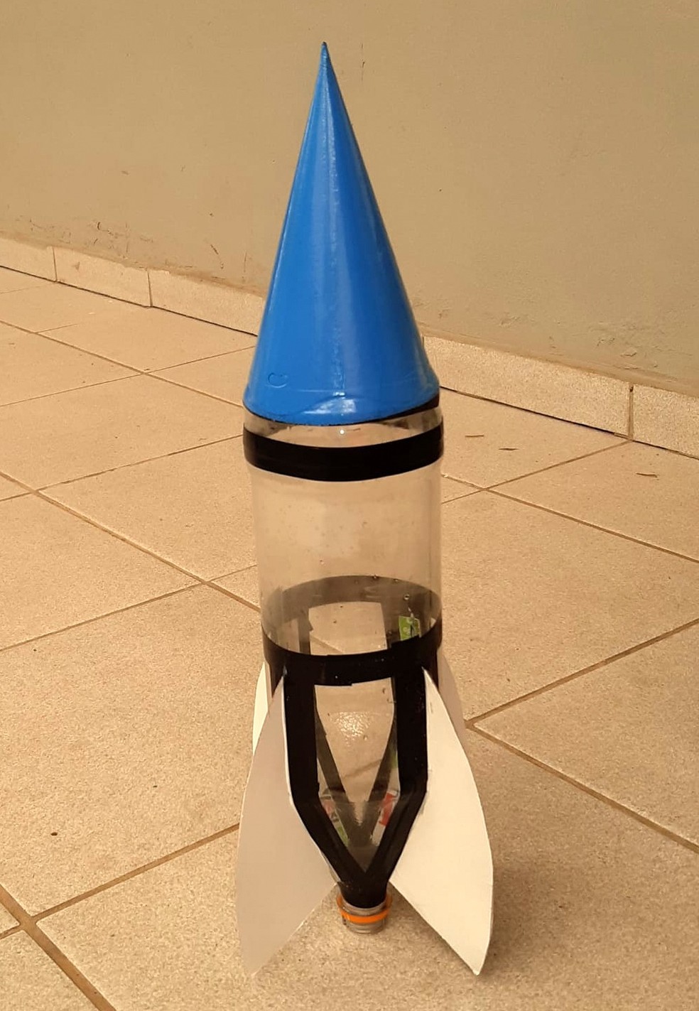 Guia Completo: Materiais Essenciais para Seu Foguete de Garrafa PET