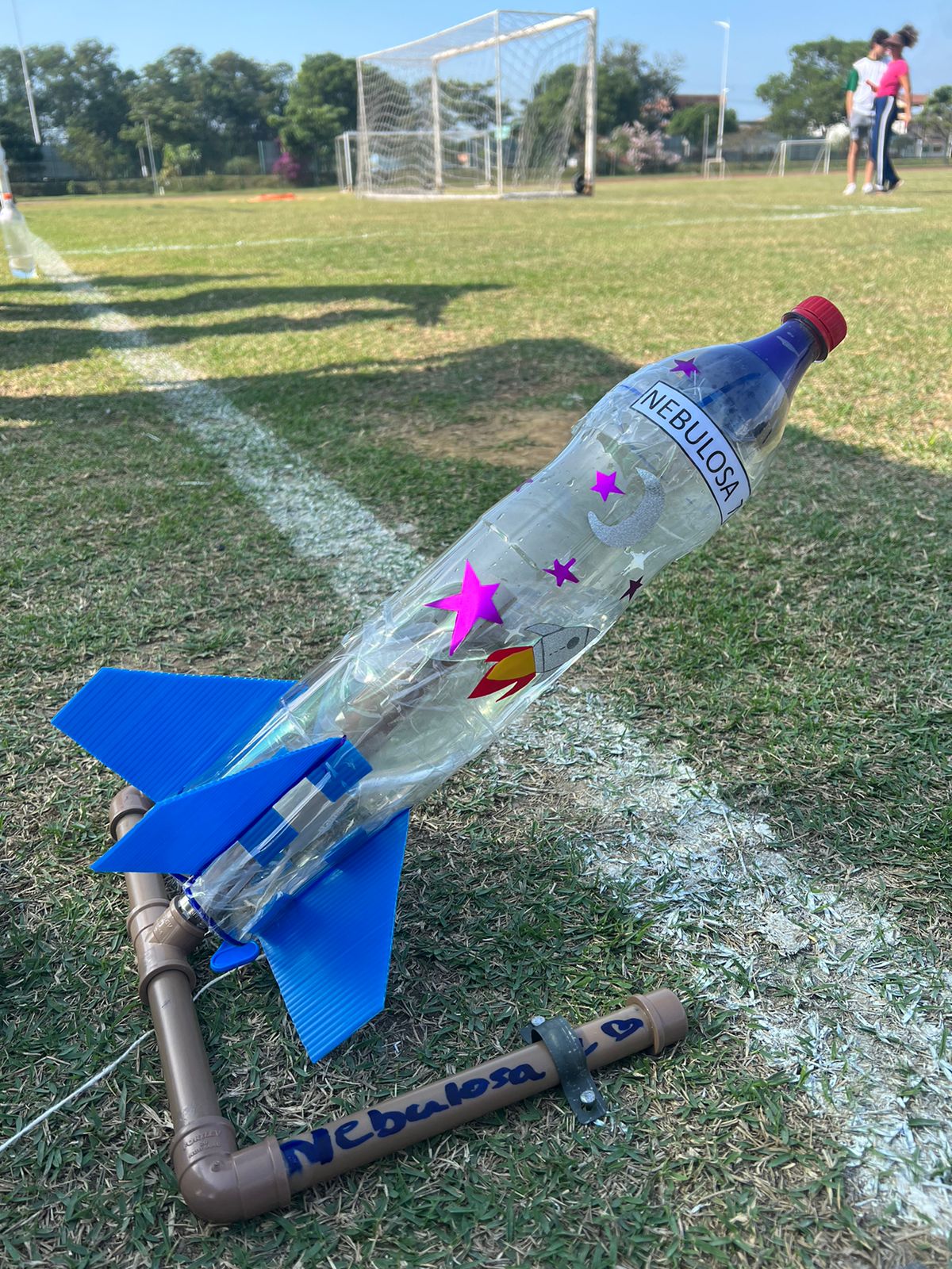 Guia Completo: Materiais Essenciais para Seu Foguete de Garrafa PET