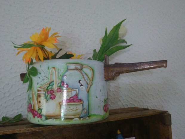 10 Projetos Incríveis de Artesanato com Garrafa PET para Iniciantes