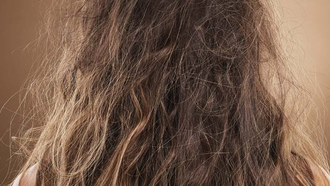 frizz e cutículas capilares
