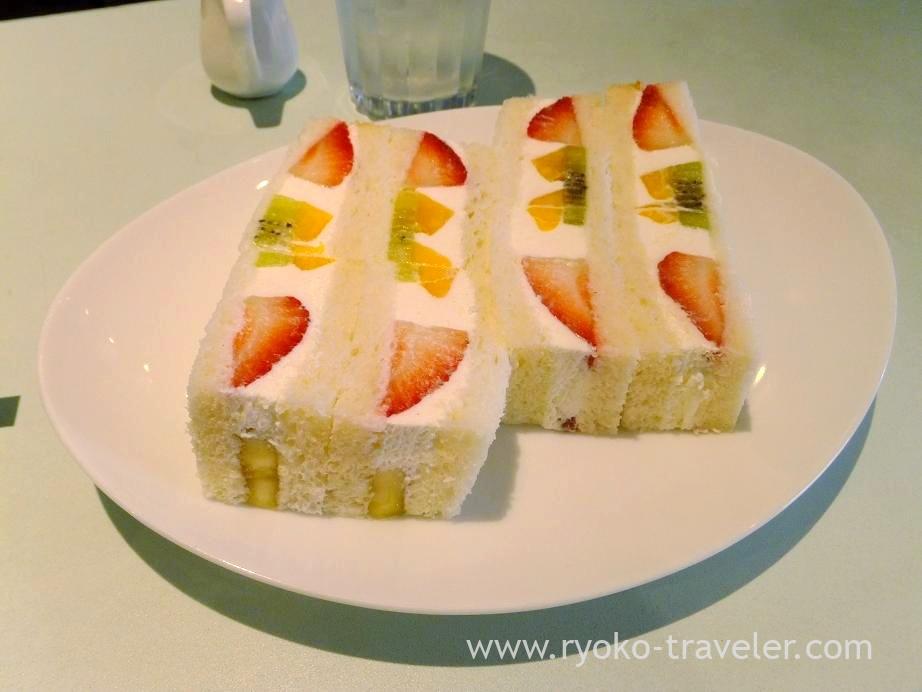 Pitanga e Pitomba: Frutas Típicas do Nordeste que Você Precisa Conhecer