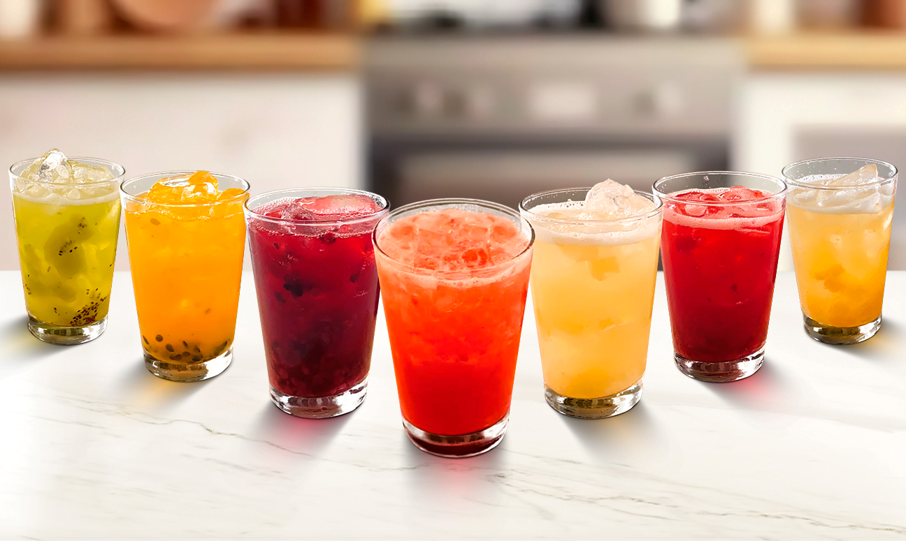 Receitas de Gelo Decorativo com Frutas e Ervas para Coquetéis