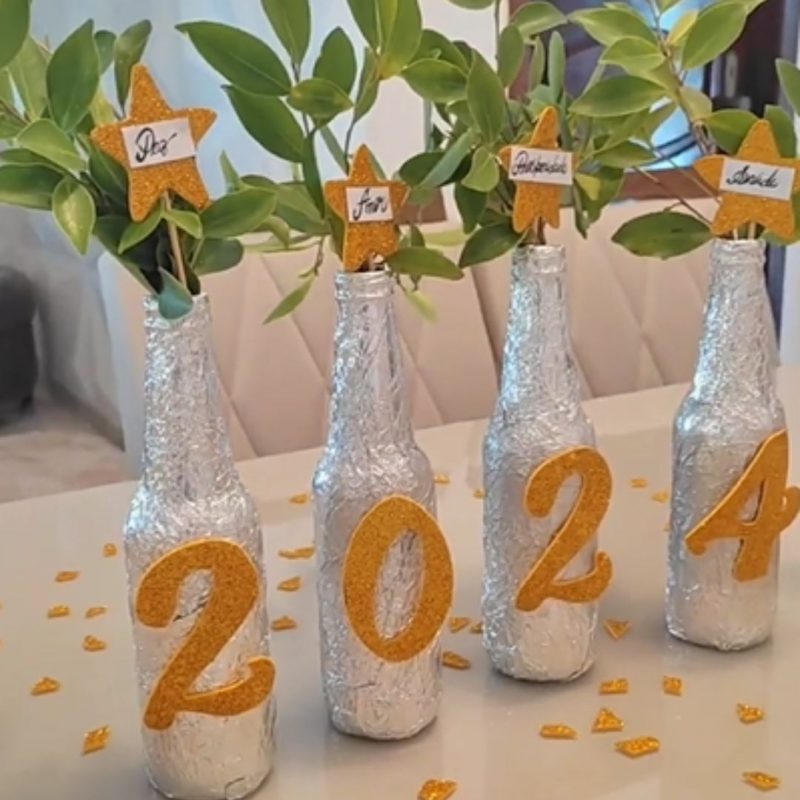 como decorar garrafas de vidro para casamento