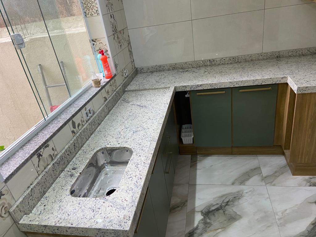 acabamento granito branco levigado