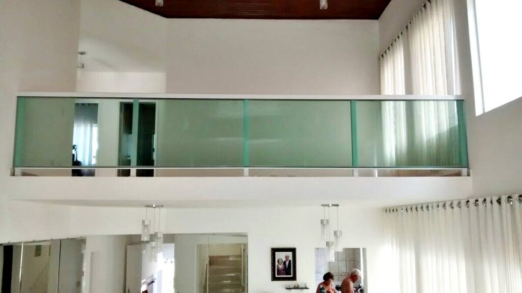 guarda corpo de vidro