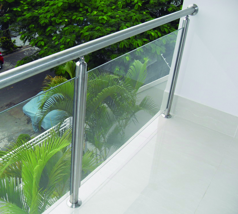 Os Melhores Tipos de Vidro para Guarda-Corpos: Laminado vs. Temperado