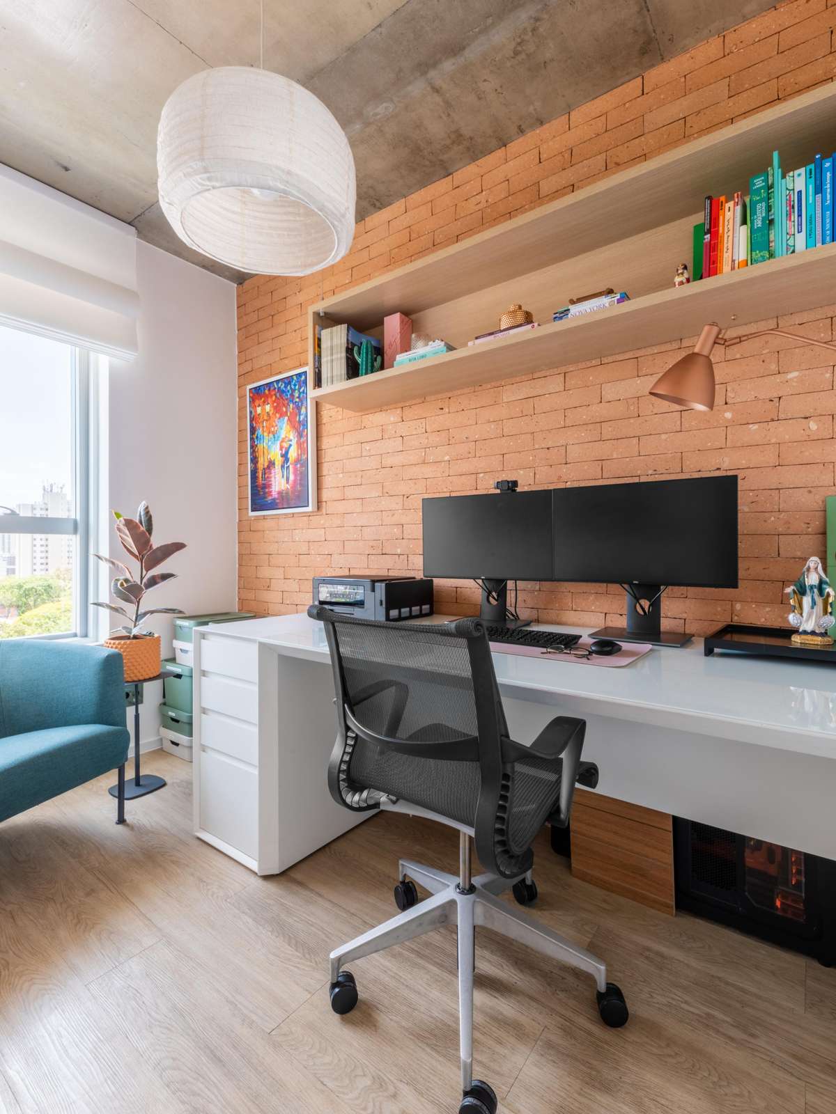 como montar home office em apartamento pequeno