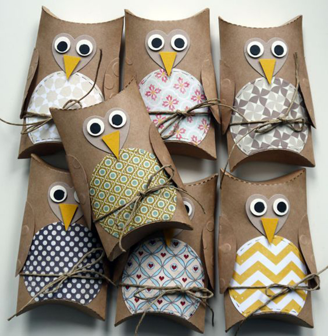 como organizar cabos com rolo de papel higiênico