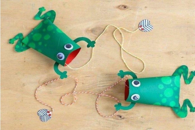 como organizar cabos com rolo de papel higiênico