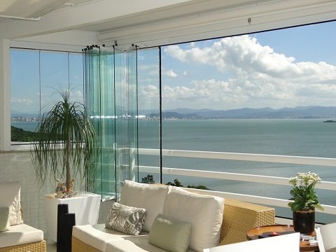 Guia Completo de Manutenção para seu Fechamento de Vidro