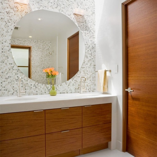 Estilos de Molduras de Espelho para um Banheiro Moderno