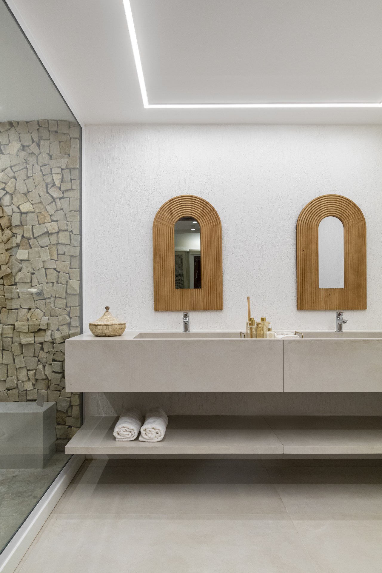 Espelhos Decorativos: Do Lavabo ao Banheiro Principal